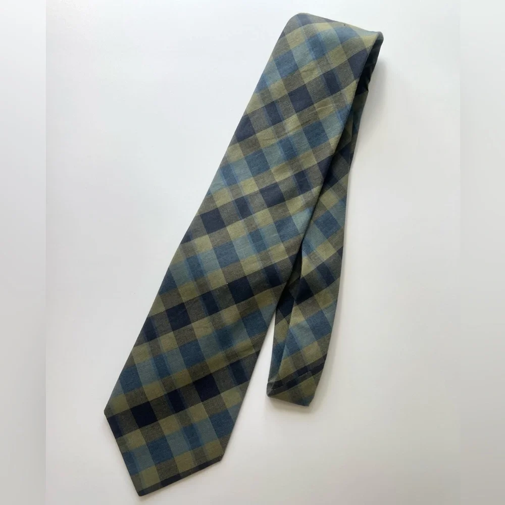 Banana Republic Made in Italy Plaid Necktie